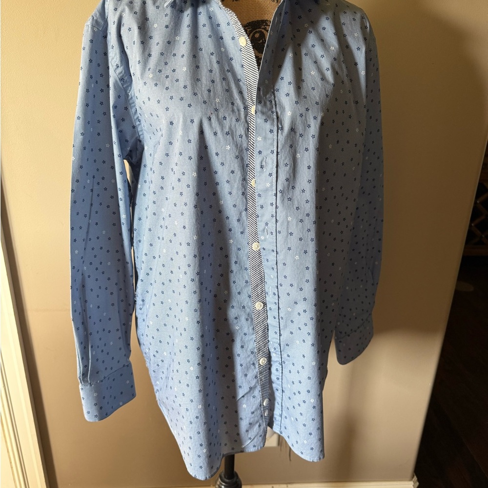 Blue Casual Button Down Shirt with Relaxed Fit